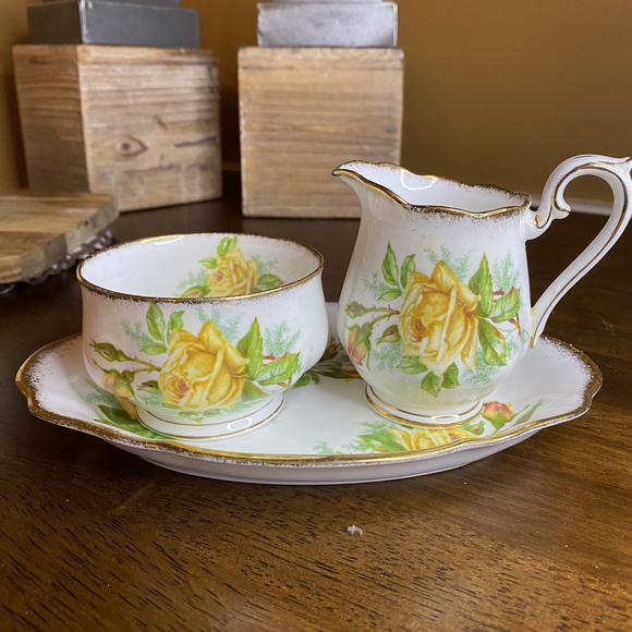 Royal Albert Tea Rose Small Creamer Sugar Bowl Tray Set Bone China England 3pcs - Picture 7 of 7